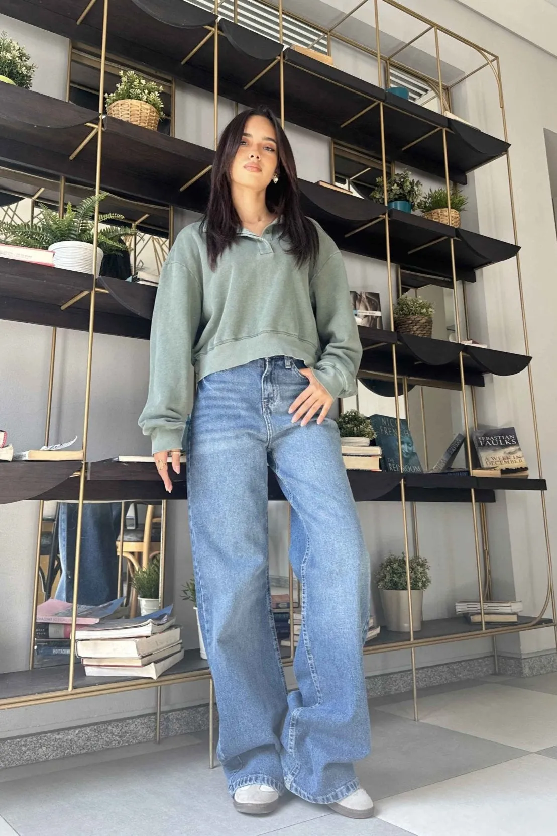 Baggy - Medium Blue Wash Jeans.