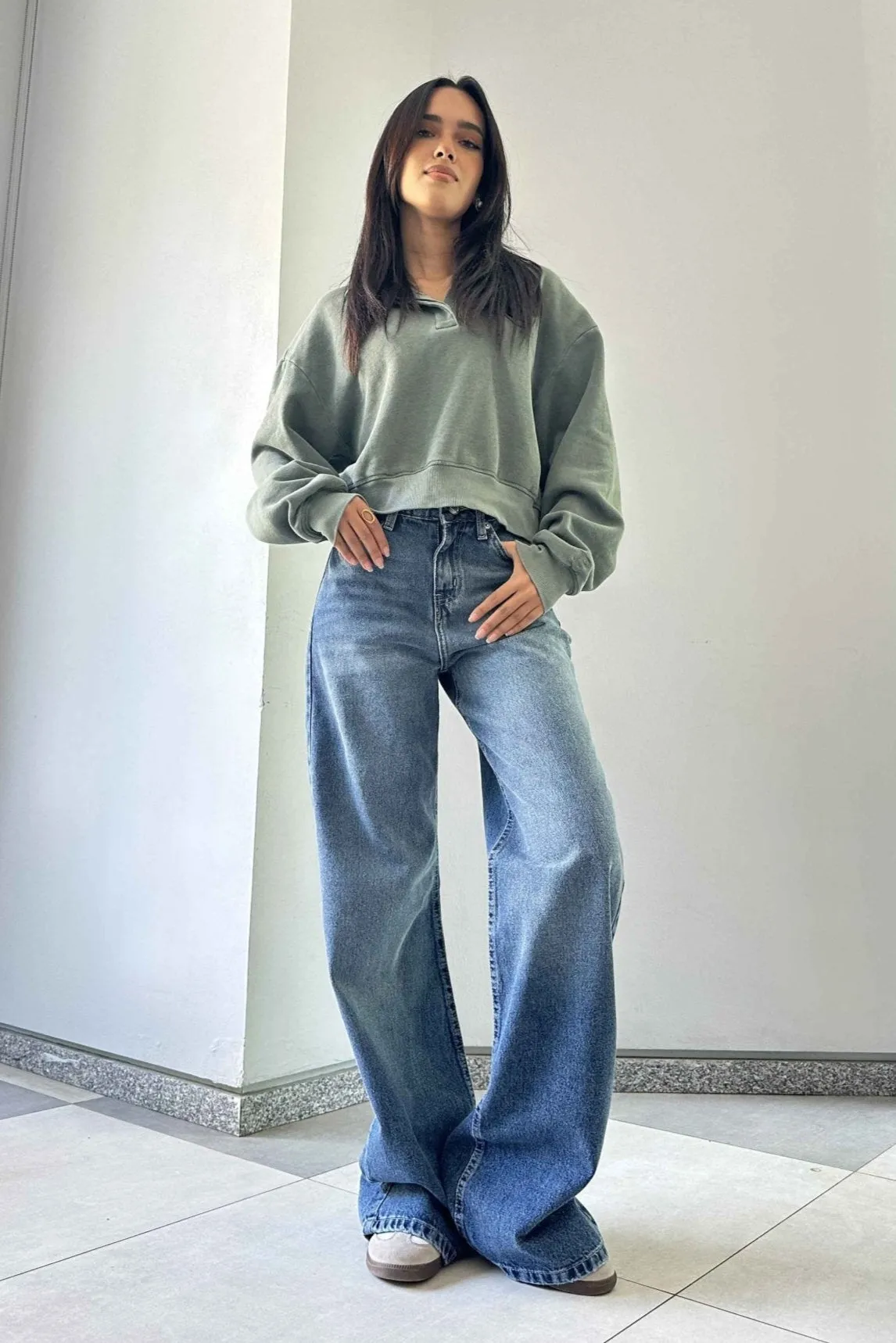 Baggy - Medium Blue Wash Jeans.