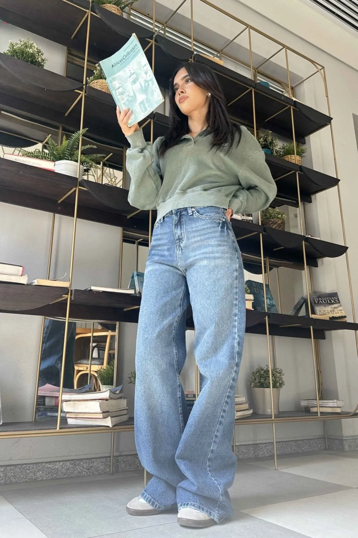Baggy - Medium Blue Wash Jeans.