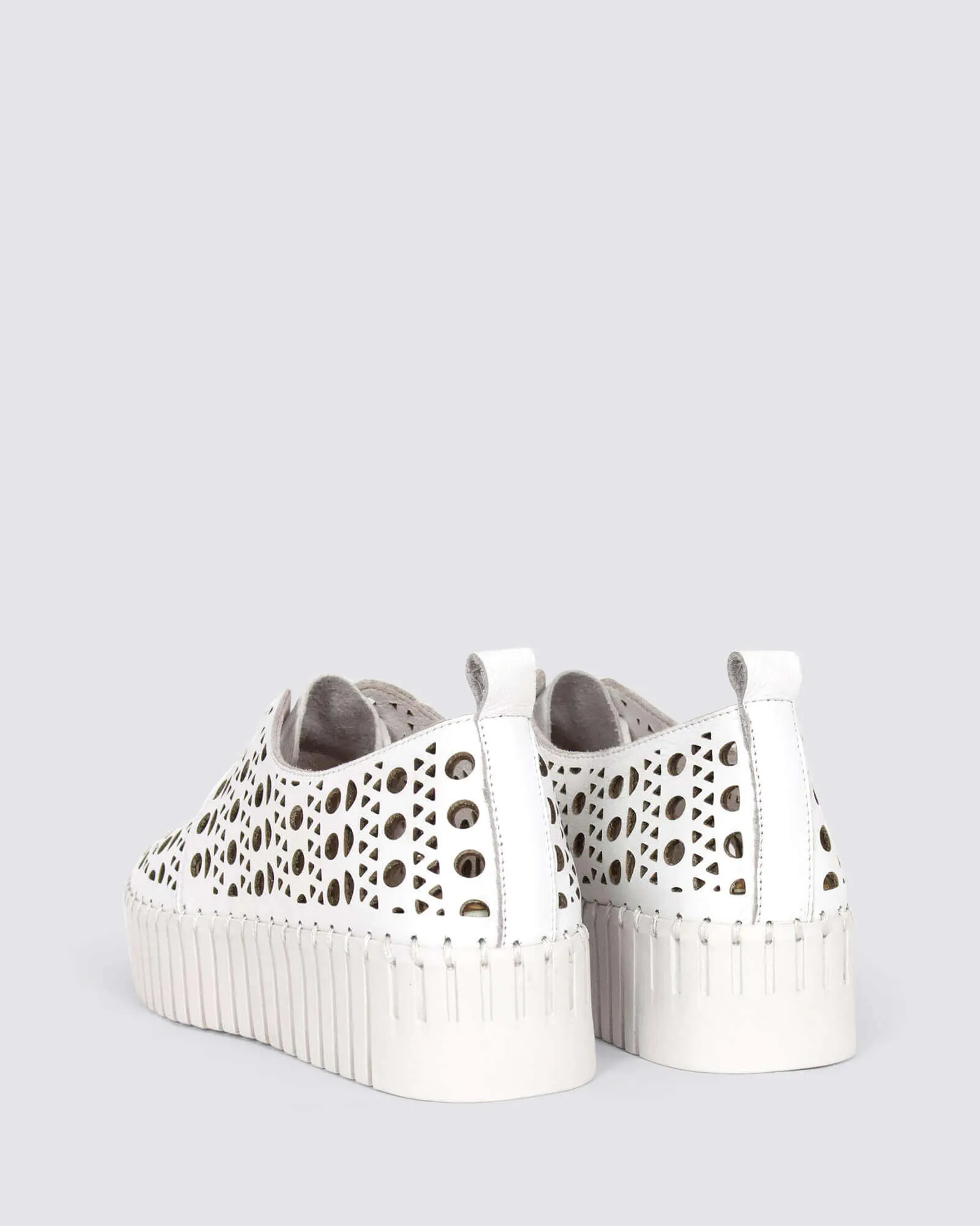 BELARUS SNEAKERS WHITE LEATHER