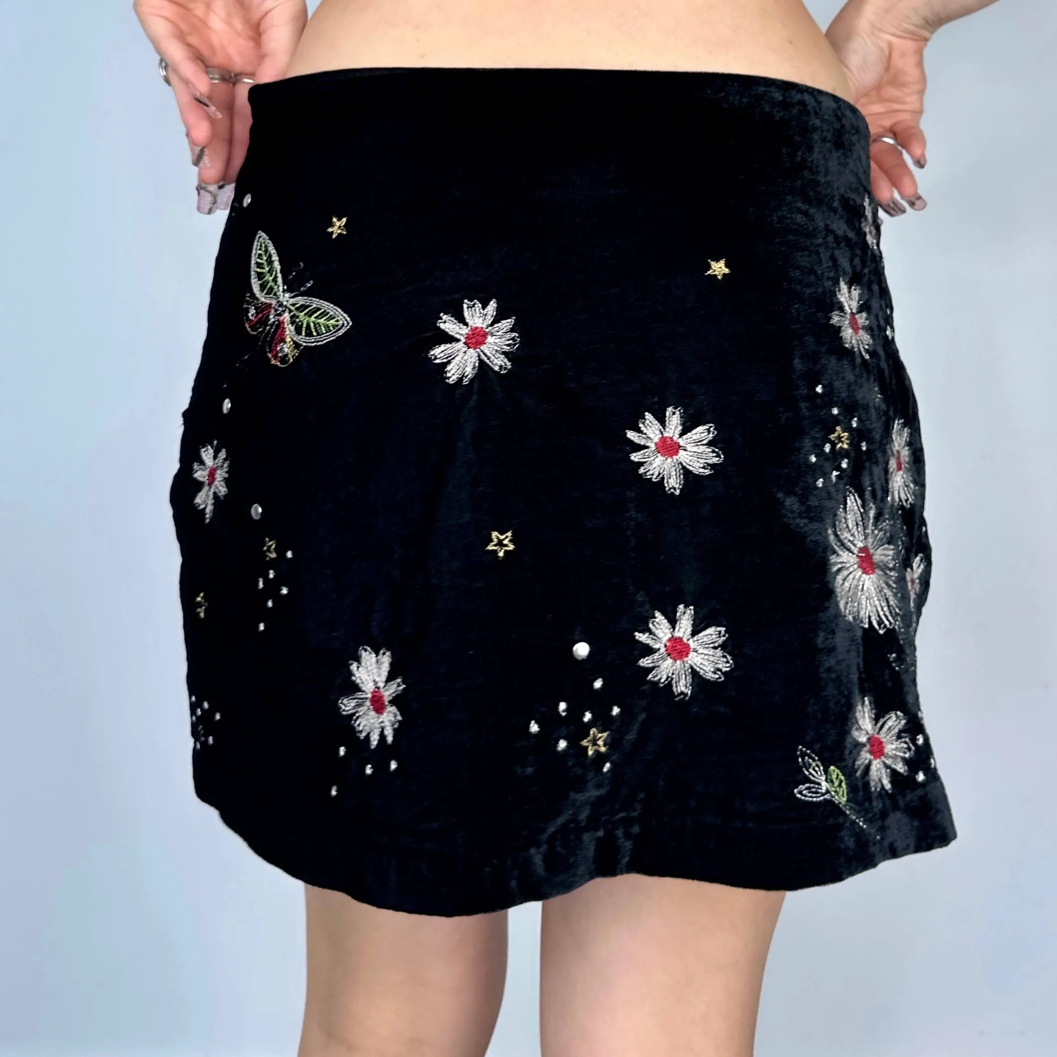 Embroidered Velvet Mini Skirt (M)