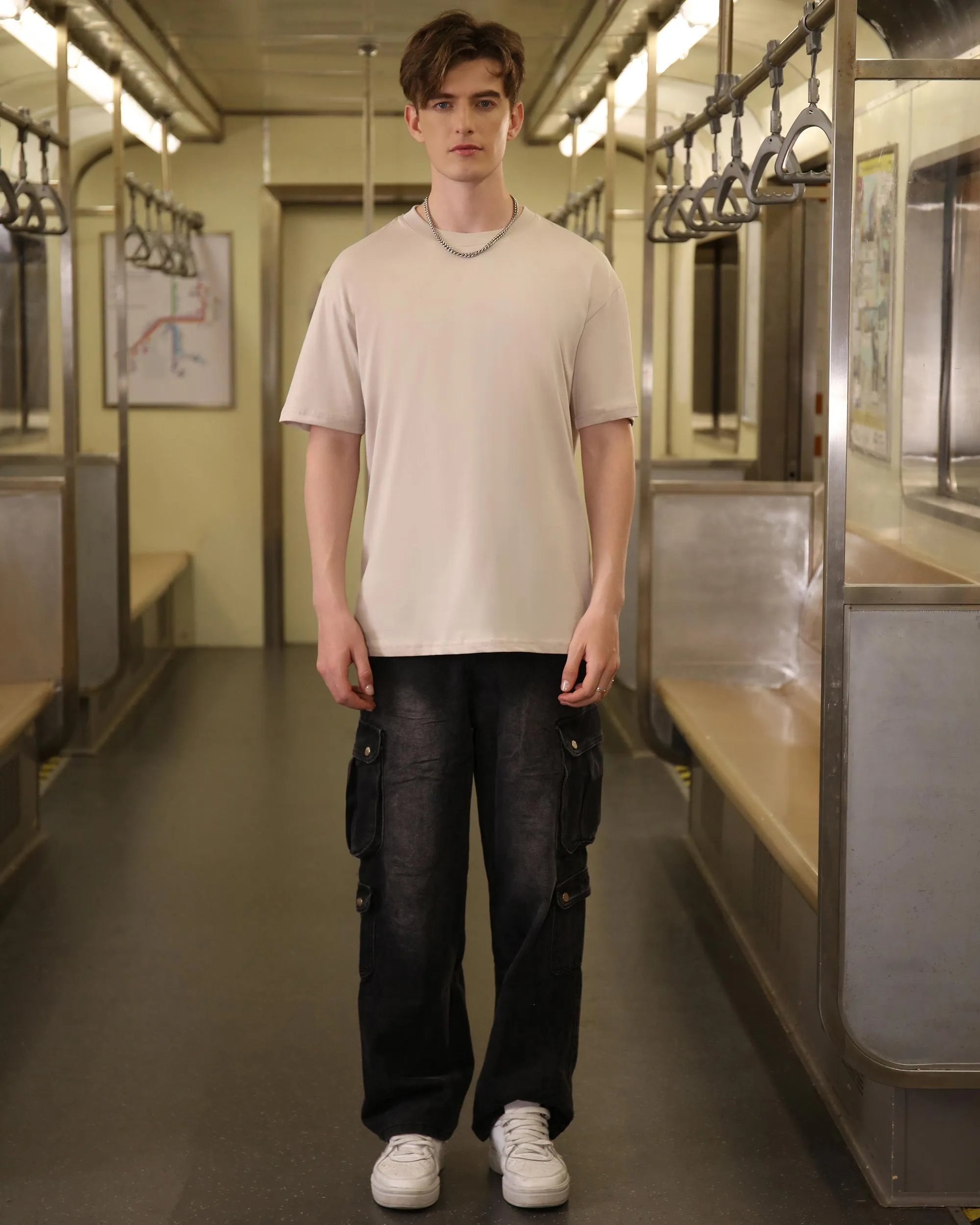 Essential Baggy Jeans: Black with Multiple Side Pockets-Mexico Local Delivery