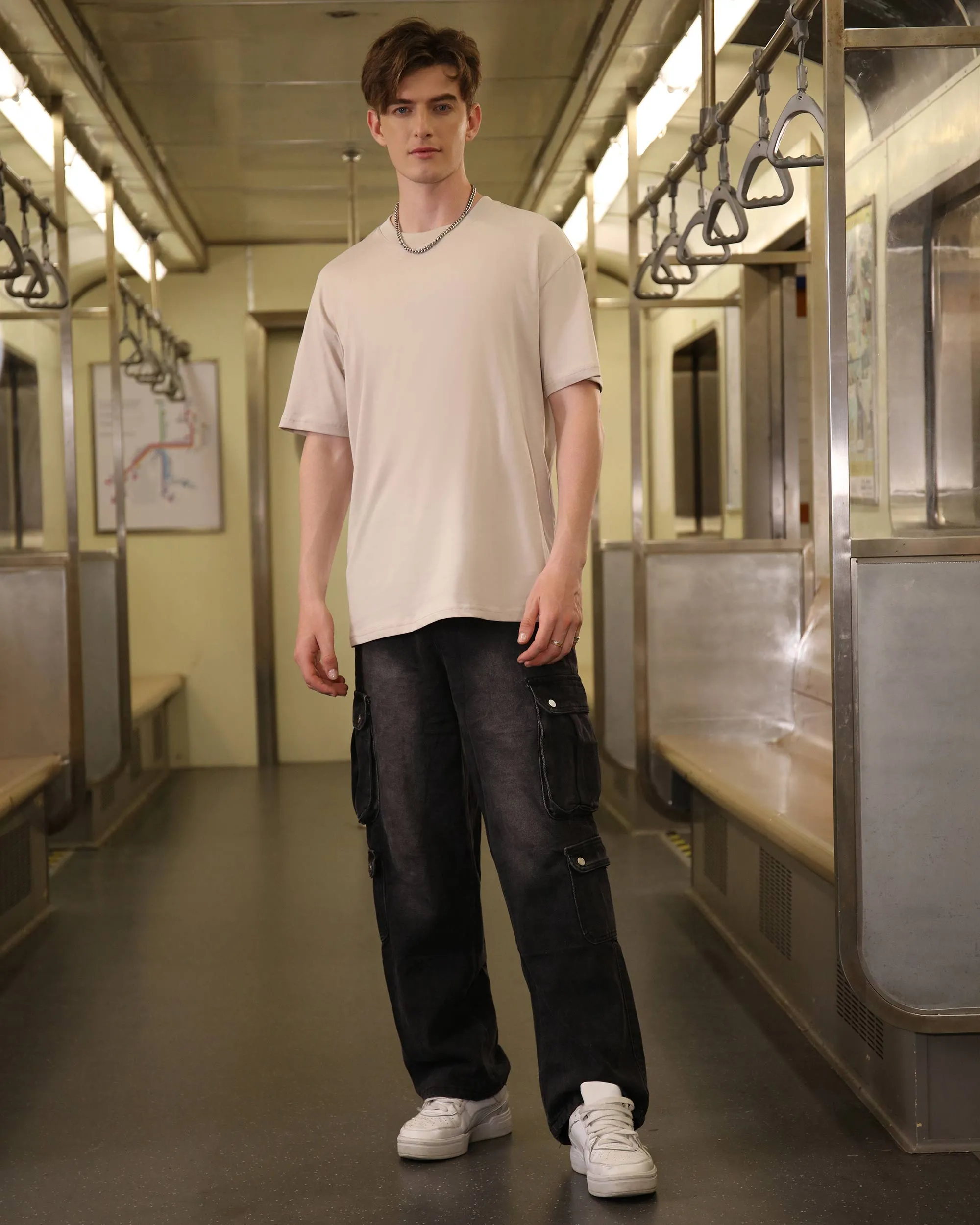 Essential Baggy Jeans: Black with Multiple Side Pockets-Mexico Local Delivery