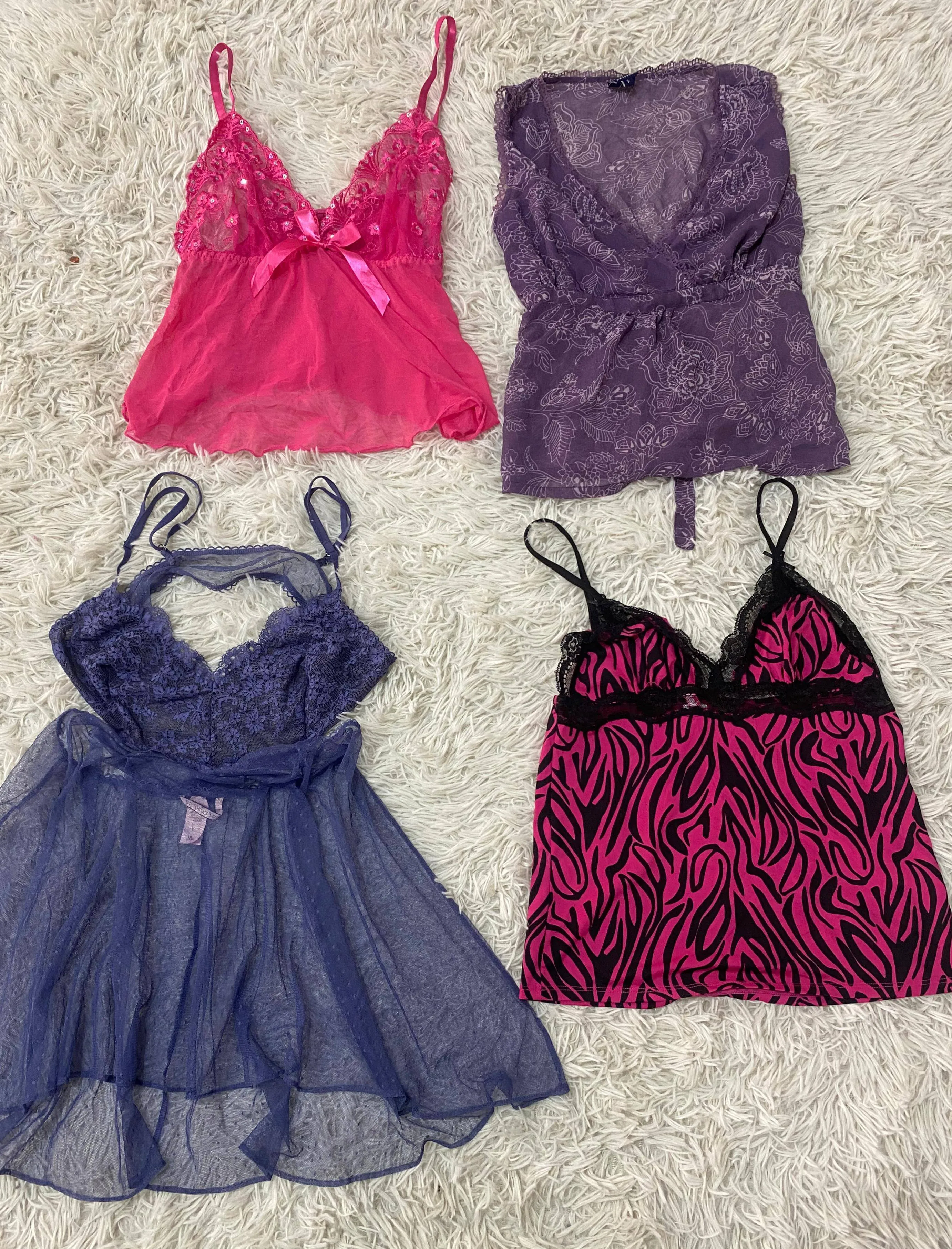 Italian Bale Y2k Mix Tops & dresses - 23 pcs
