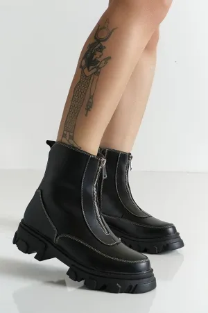 Jolt Boots - Black [Last 4]