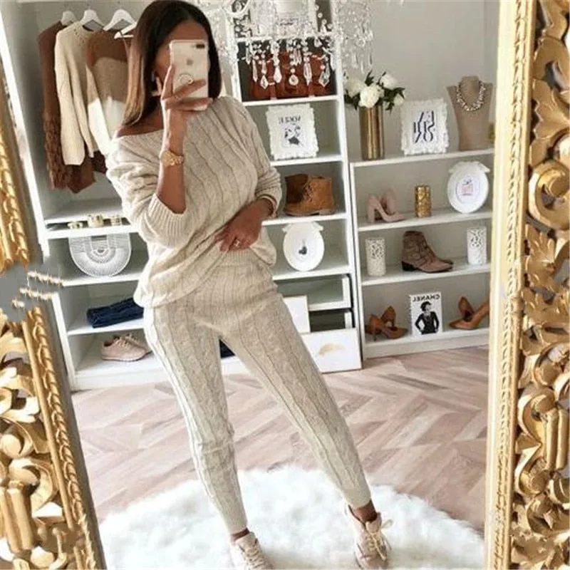 Kiara Knitted Set | A stylish set for the cold days