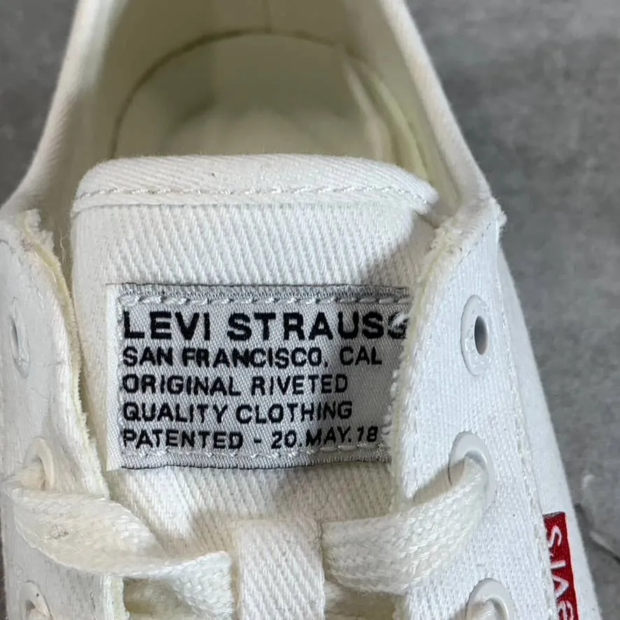 LEVI'S Women's White Mono Canvas Becky Low-Top Lace-Up Sneakers SZ 9