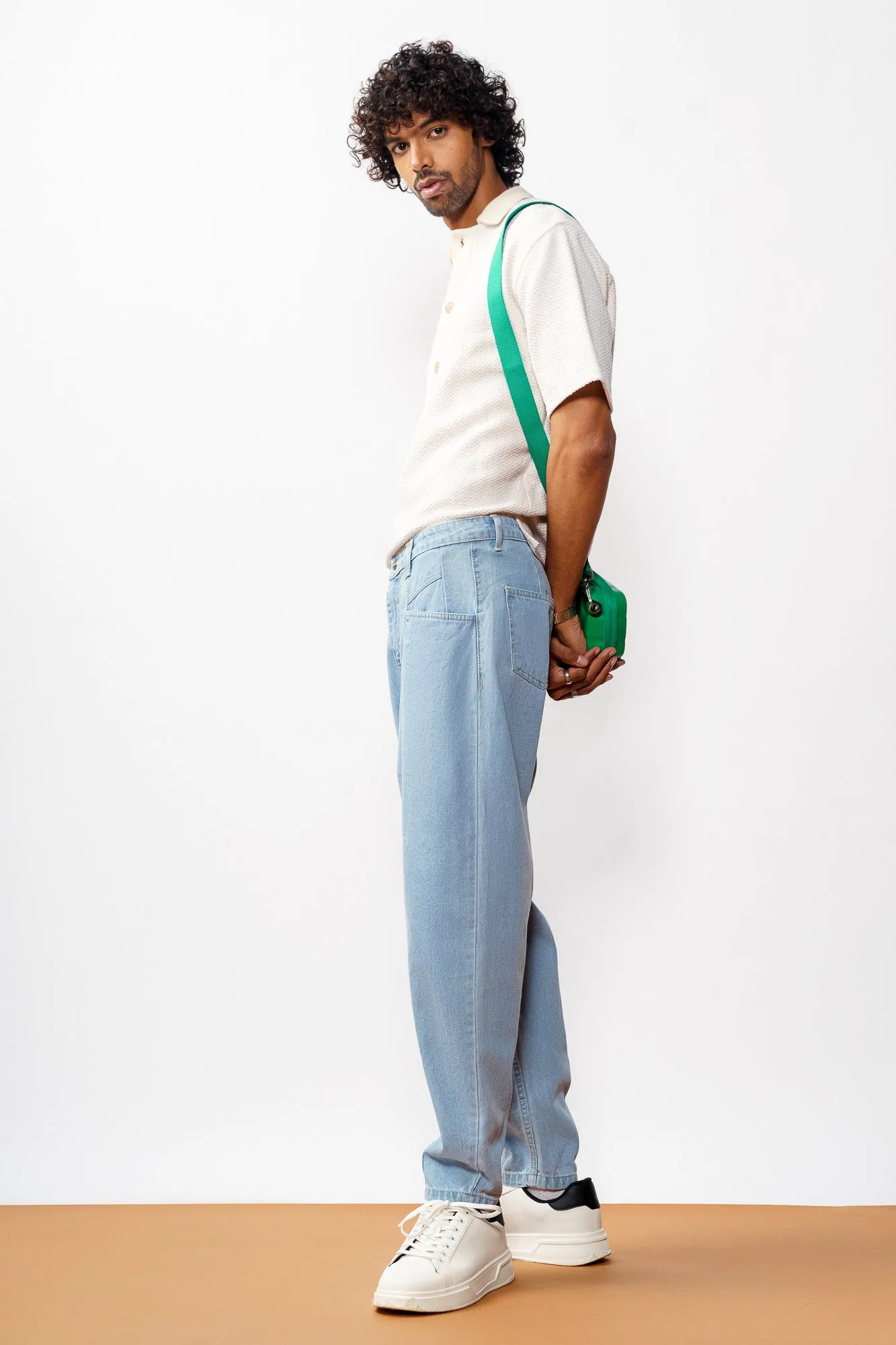 Light Men's Baggy Jeans