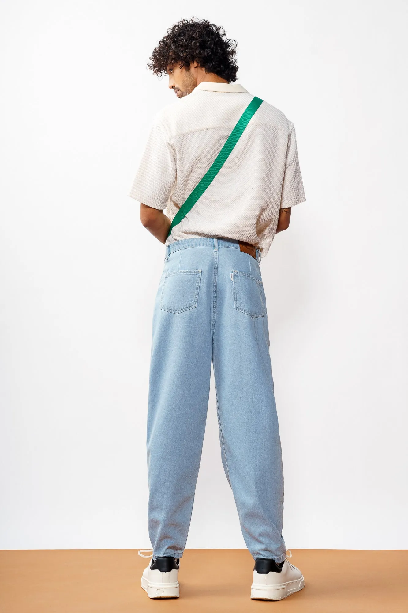 Light Men's Baggy Jeans