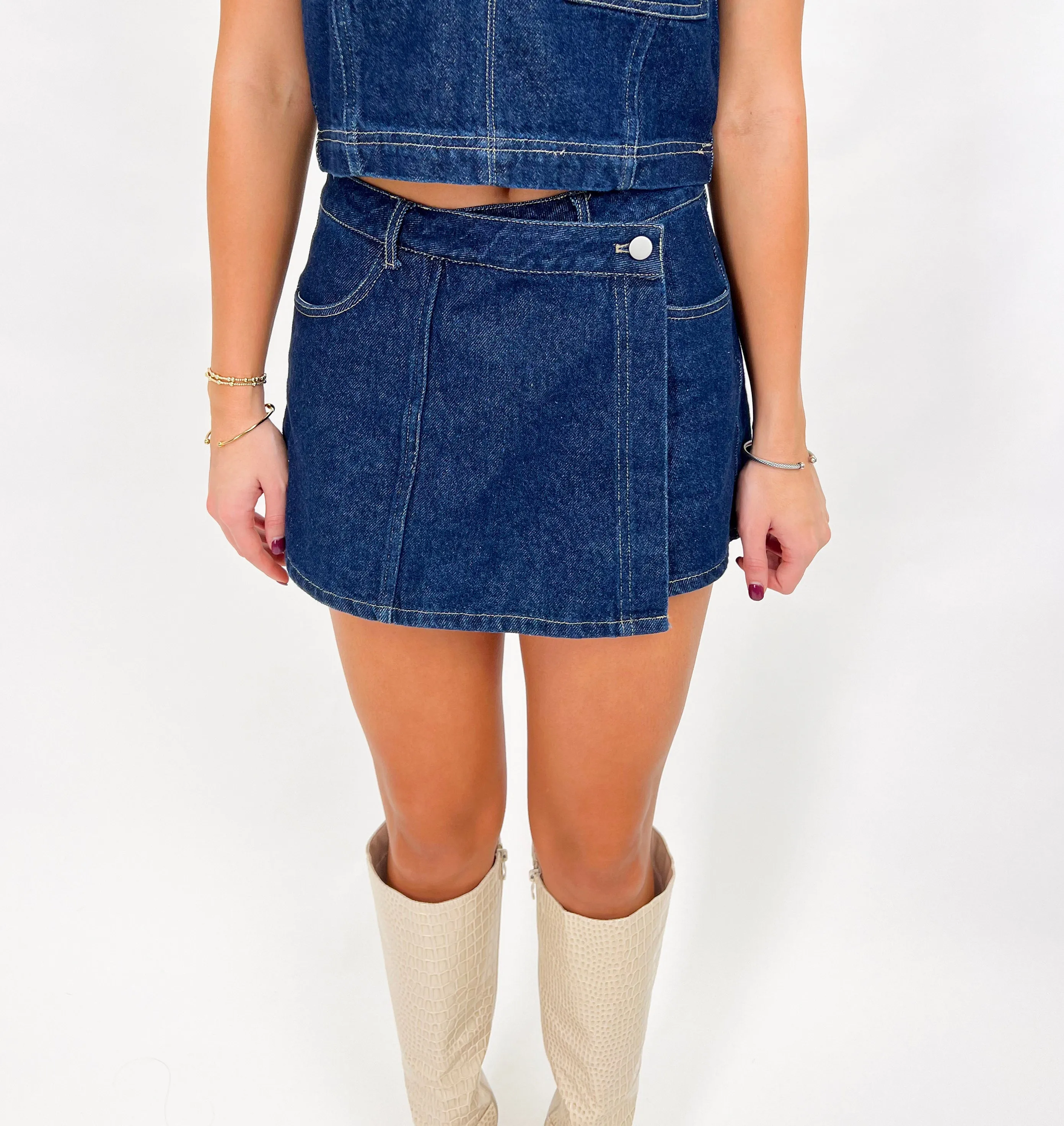 LOVER GIRL DARK WASH DENIM SKORT