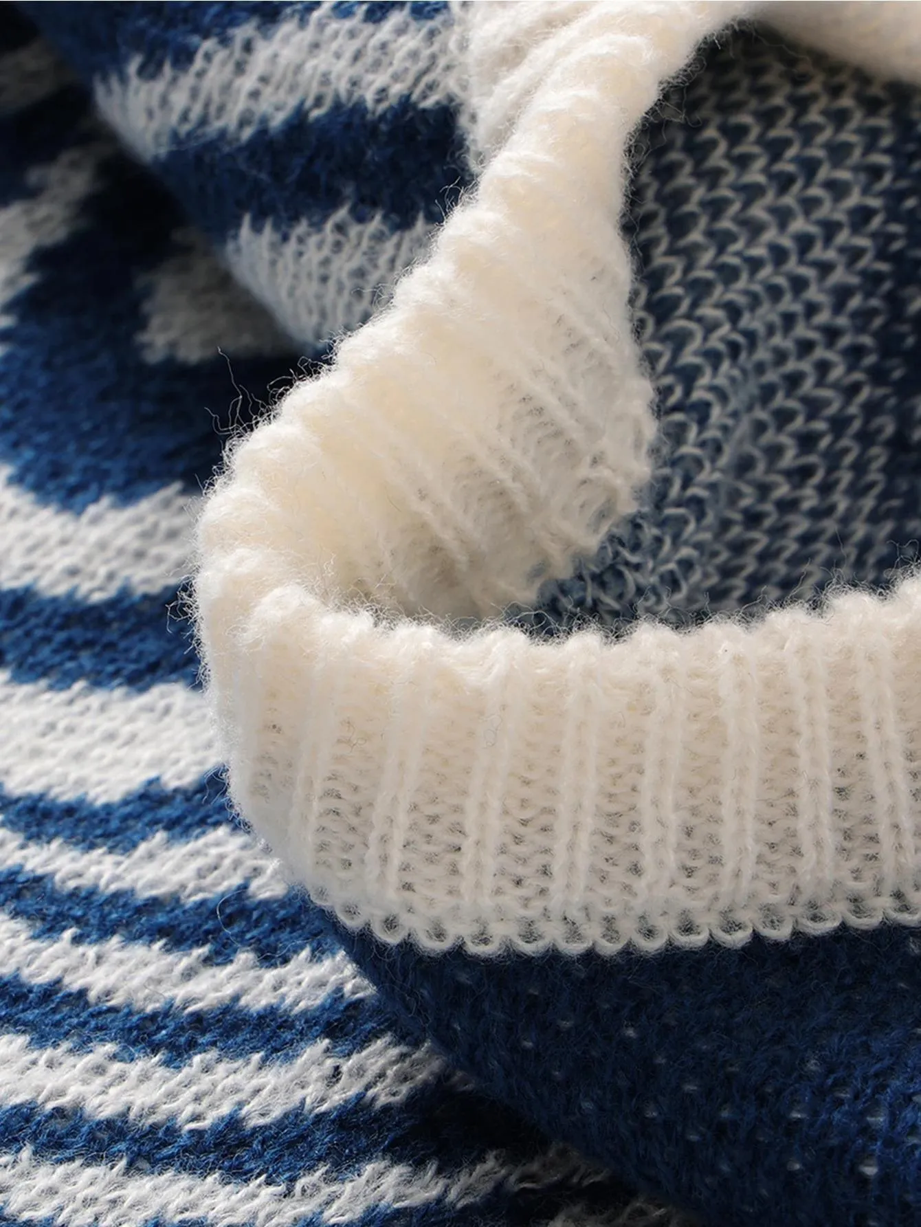 New Popular Maze Pattern Pullover Sweater Jacquard Casual Round Neck Contrast Color Knitted Men's Pullover Jumpers