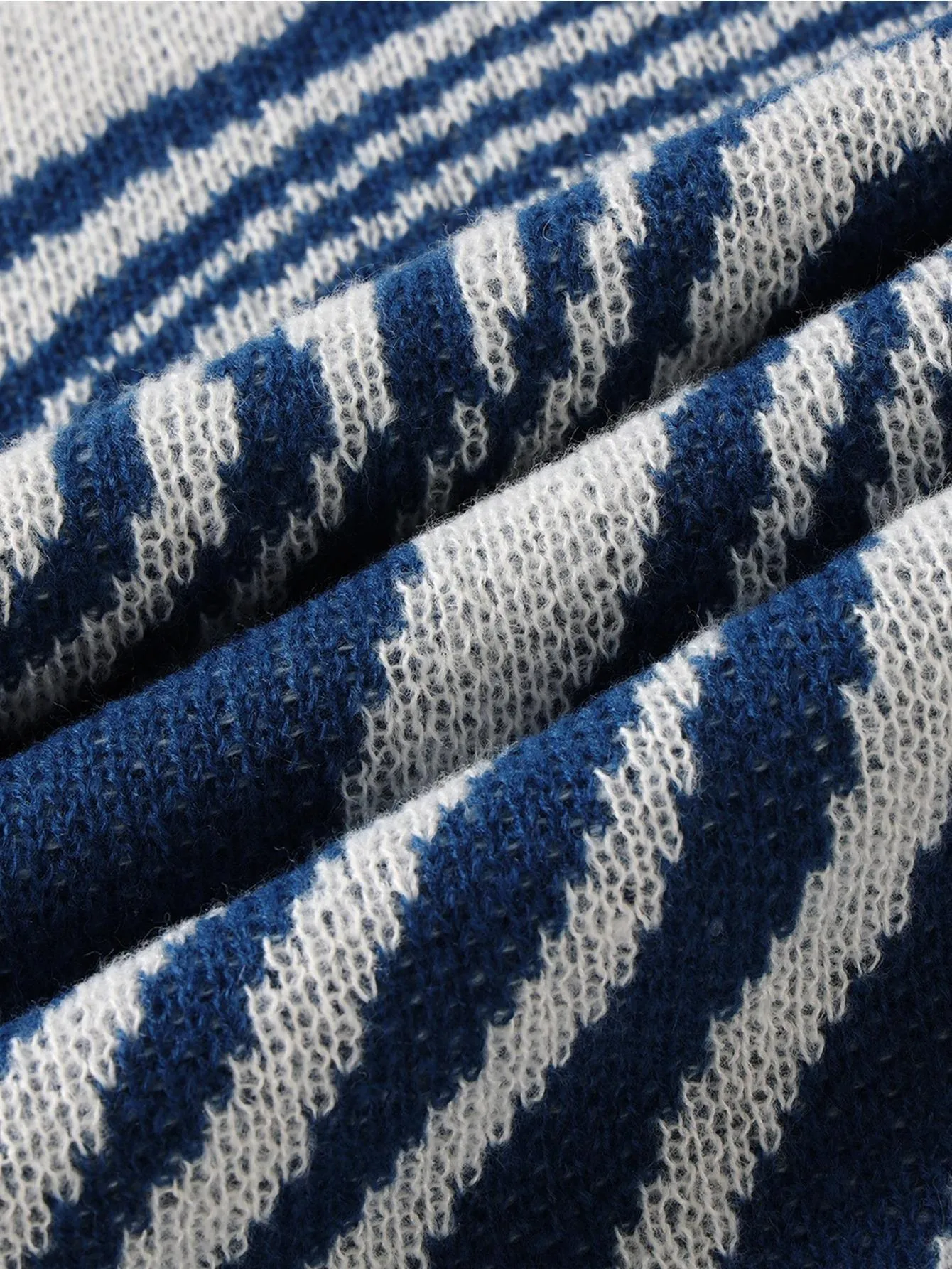New Popular Maze Pattern Pullover Sweater Jacquard Casual Round Neck Contrast Color Knitted Men's Pullover Jumpers