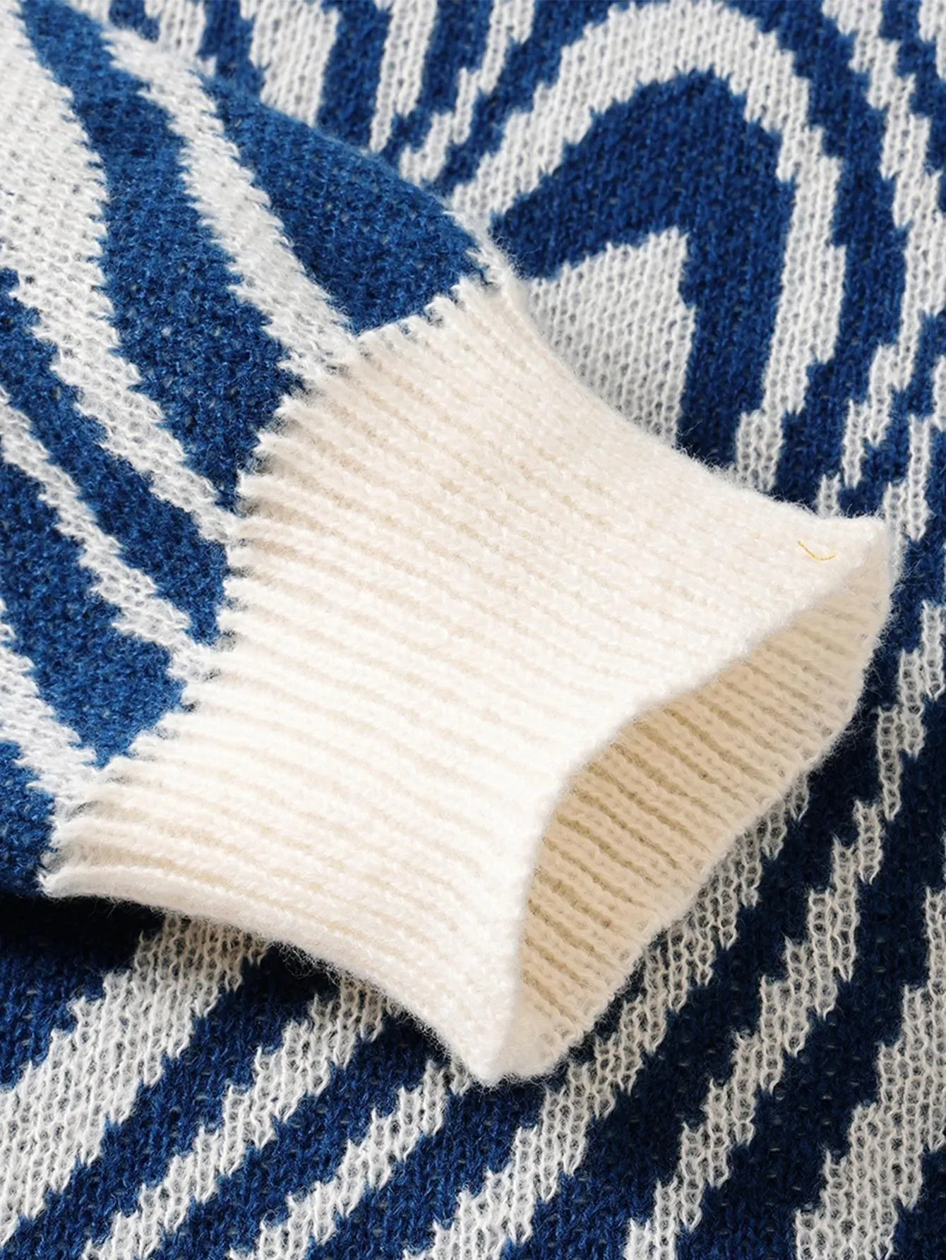 New Popular Maze Pattern Pullover Sweater Jacquard Casual Round Neck Contrast Color Knitted Men's Pullover Jumpers