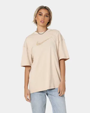Nike Women's Sportswear Swoosh T-Shirt Sanddrift