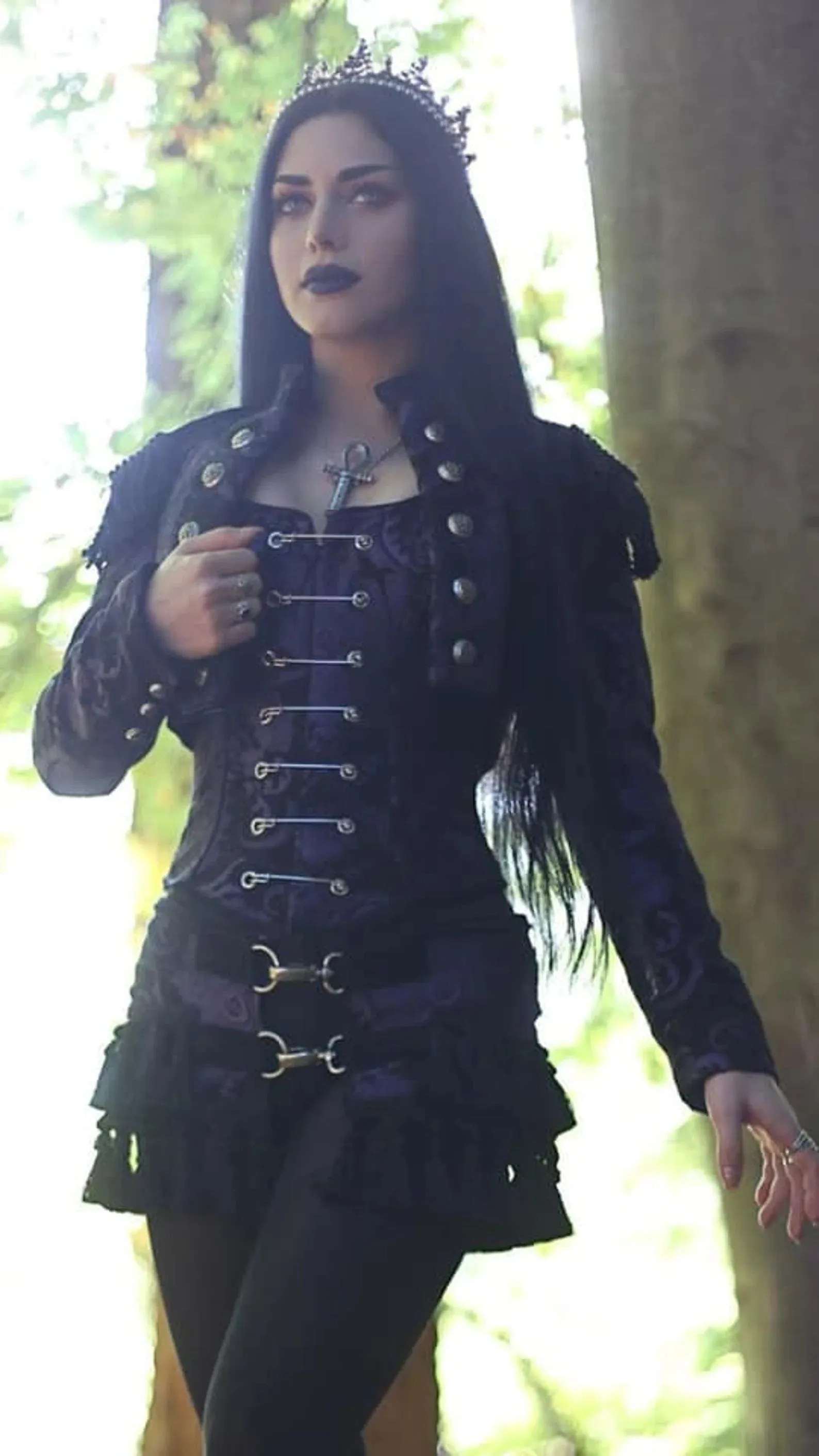 PIN BODICE - PURPLE/BLACK TAPESTRY