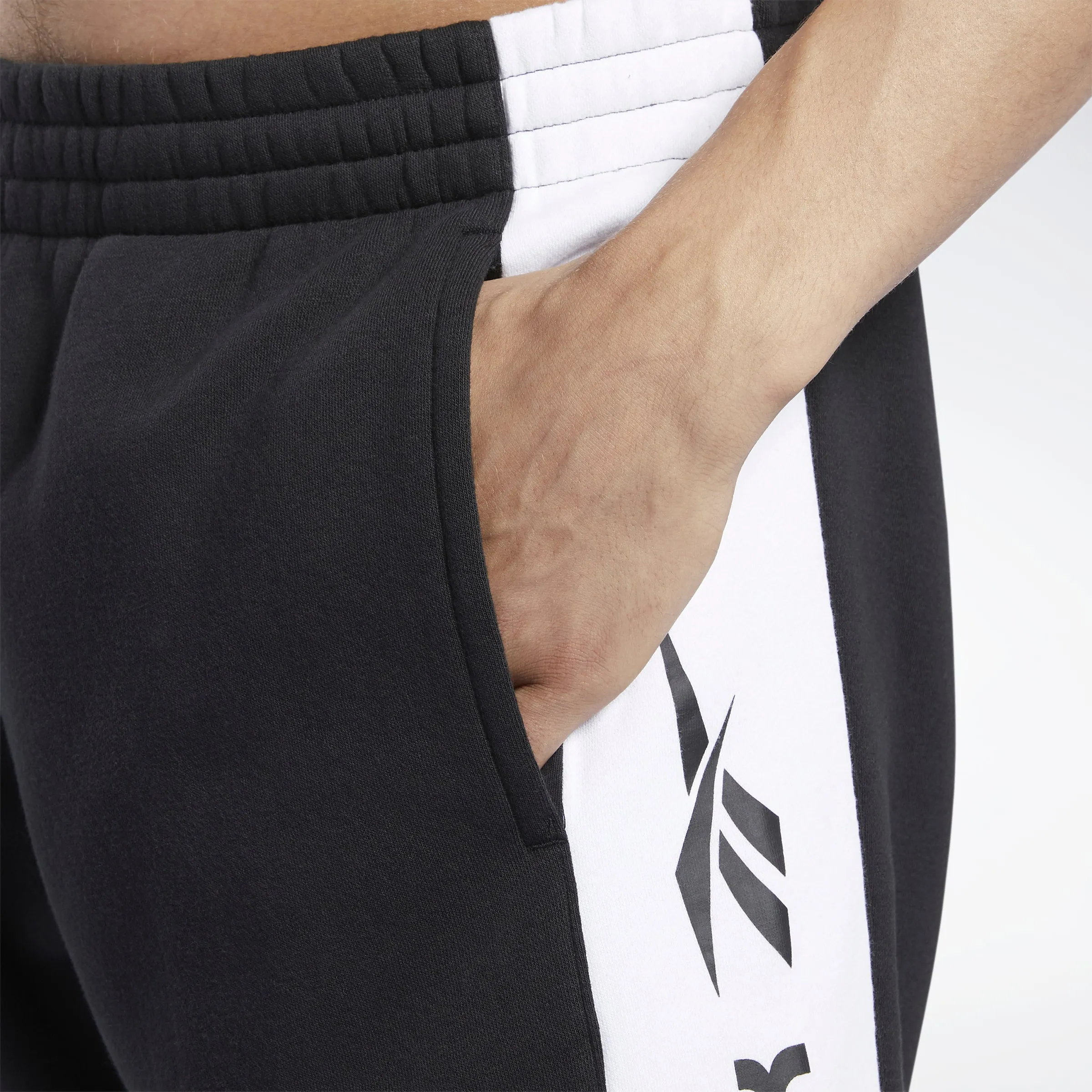 Reebok Apparel Men Classics Linear Pants Black
