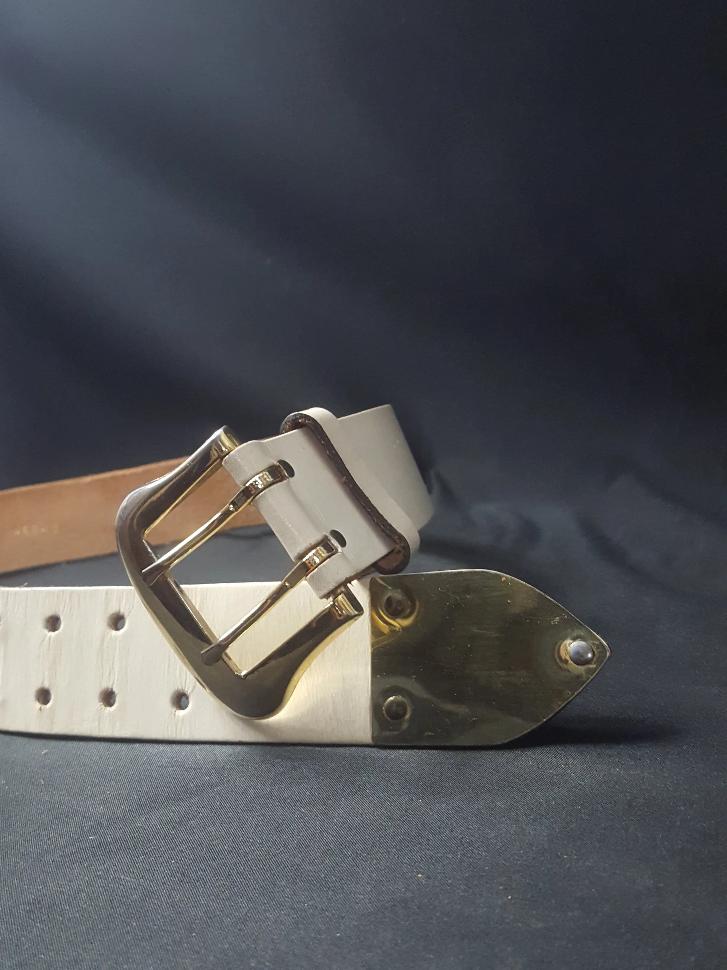 Saks Fifth Avenue Leather Belt Size S