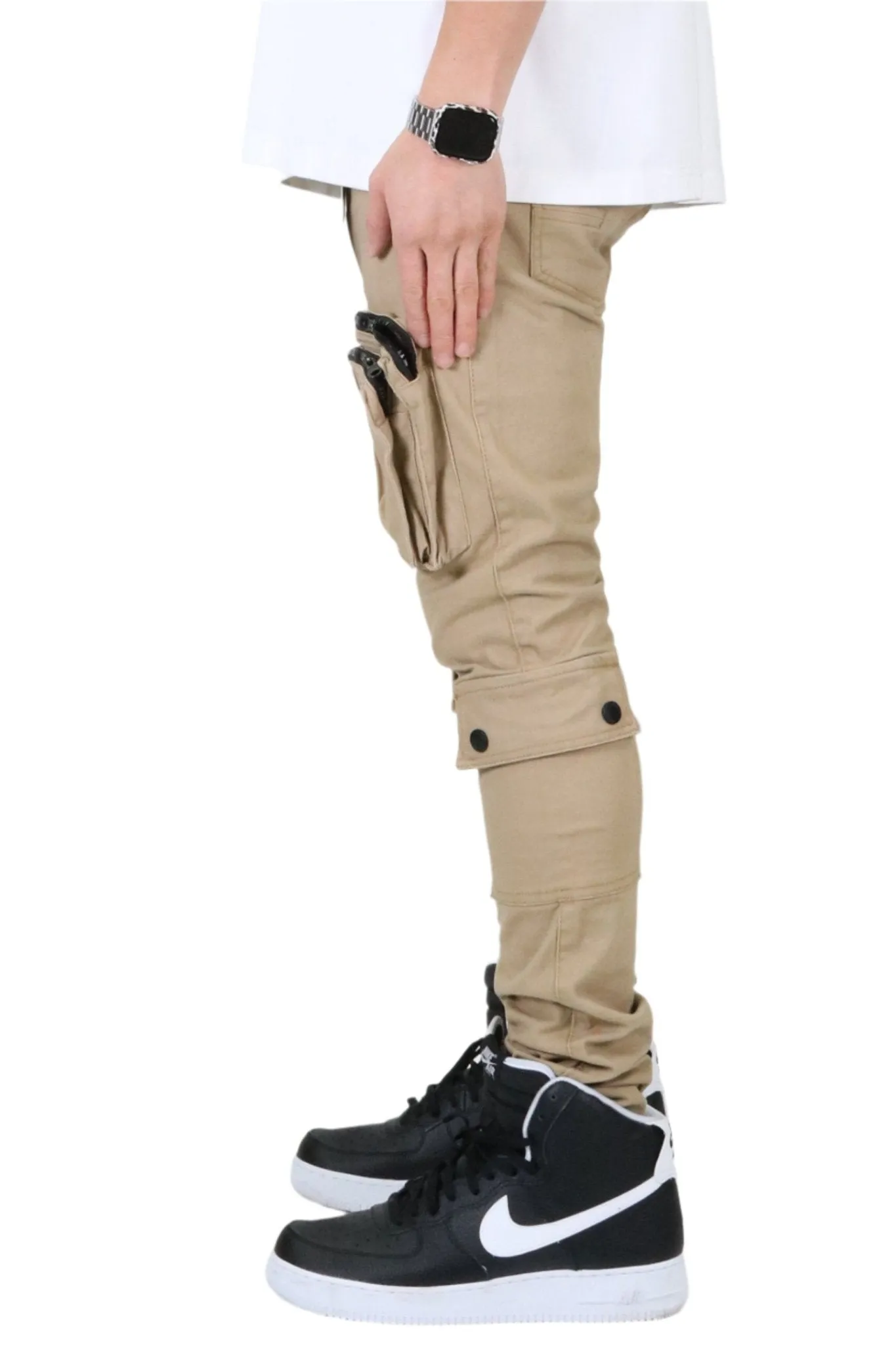 VENGE Men's premium twill khaki cargo pants.