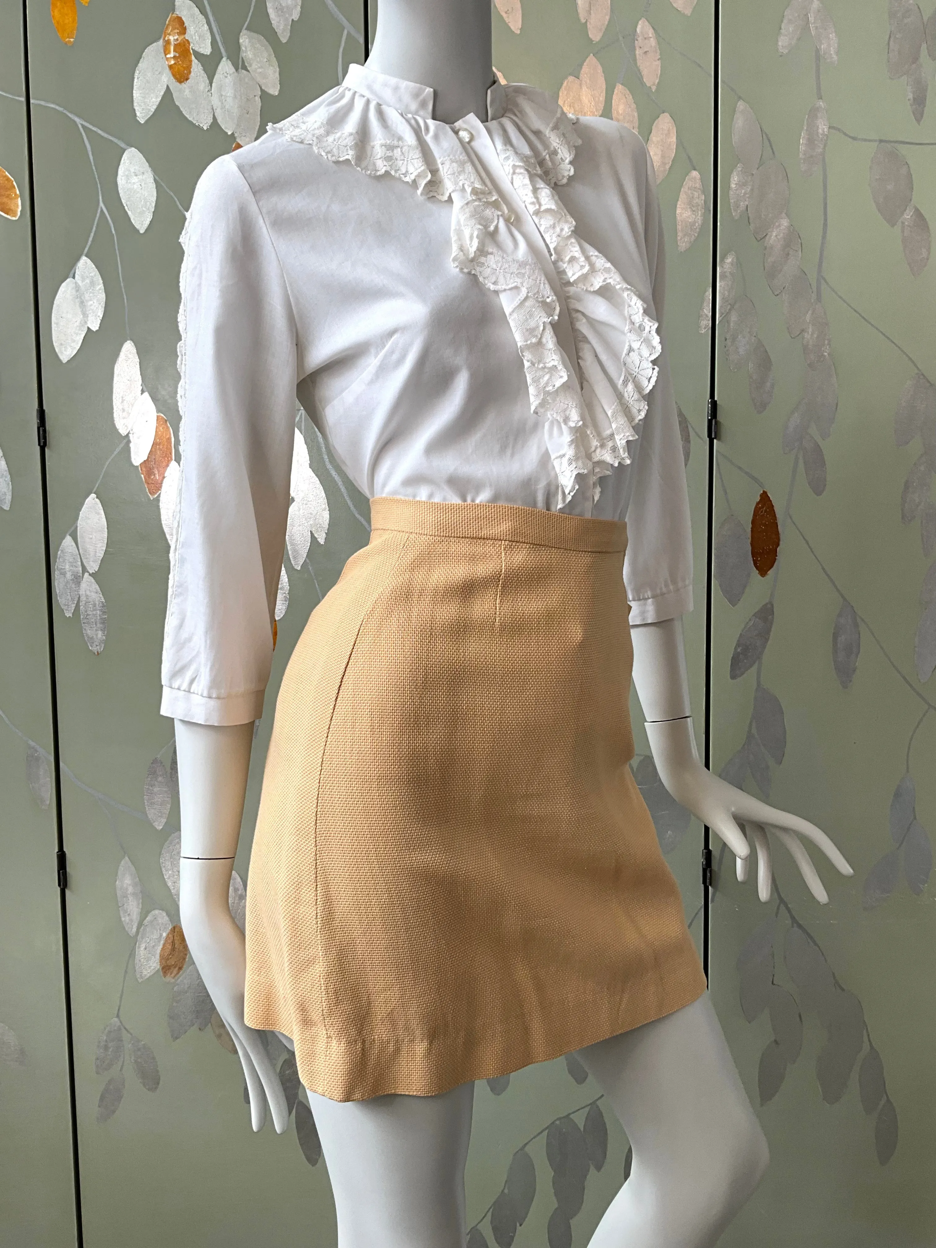 Vintage 1960s/70s White Ruffle Jabot Collar Blouse, S-M