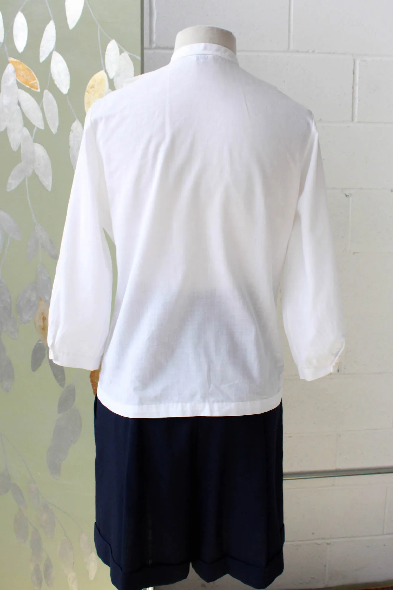 Vintage 1960s/70s White Ruffle Jabot Collar Blouse, S-M