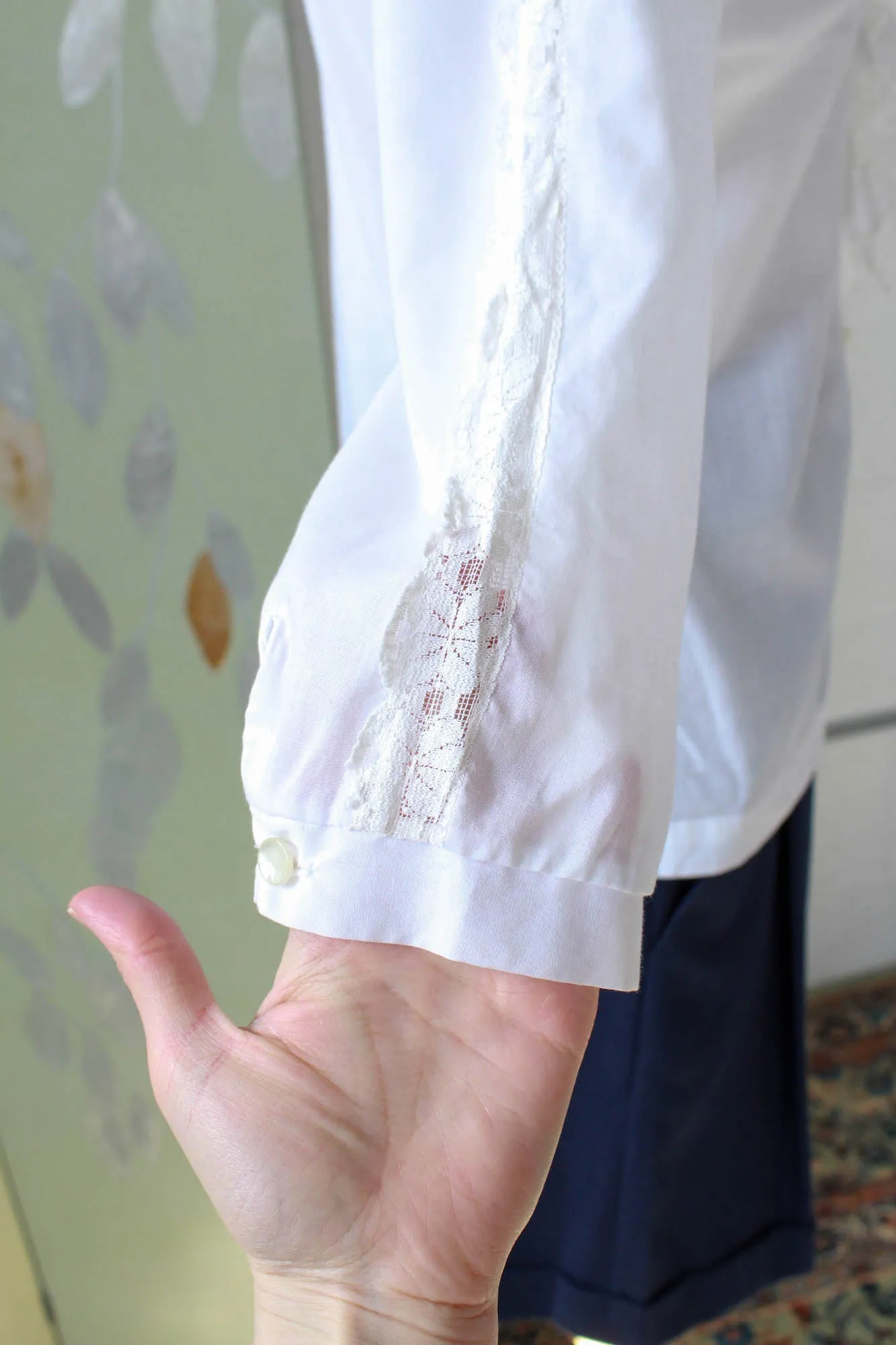 Vintage 1960s/70s White Ruffle Jabot Collar Blouse, S-M
