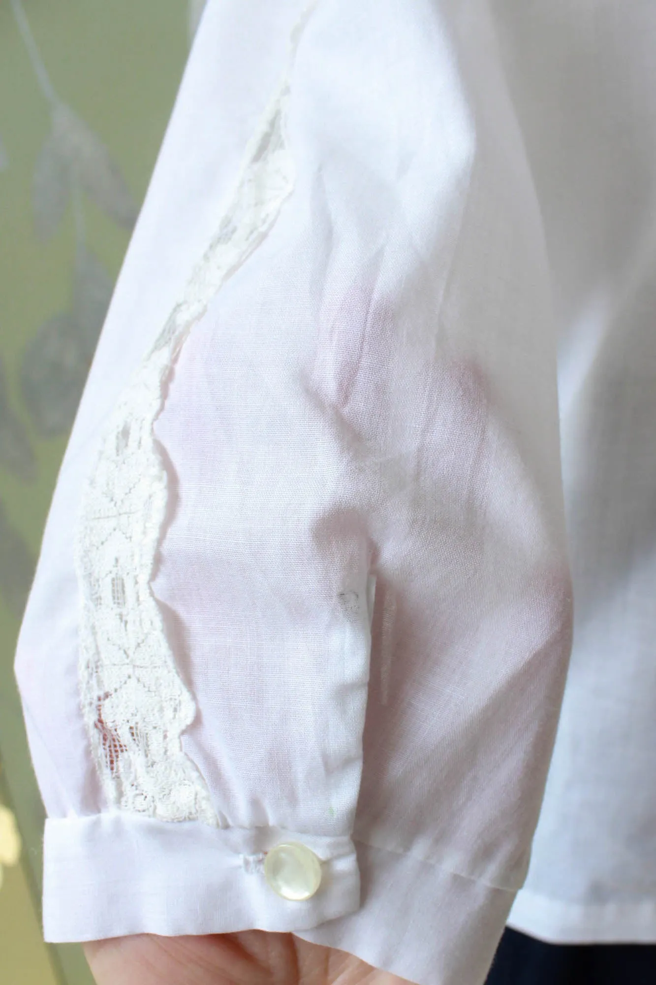 Vintage 1960s/70s White Ruffle Jabot Collar Blouse, S-M