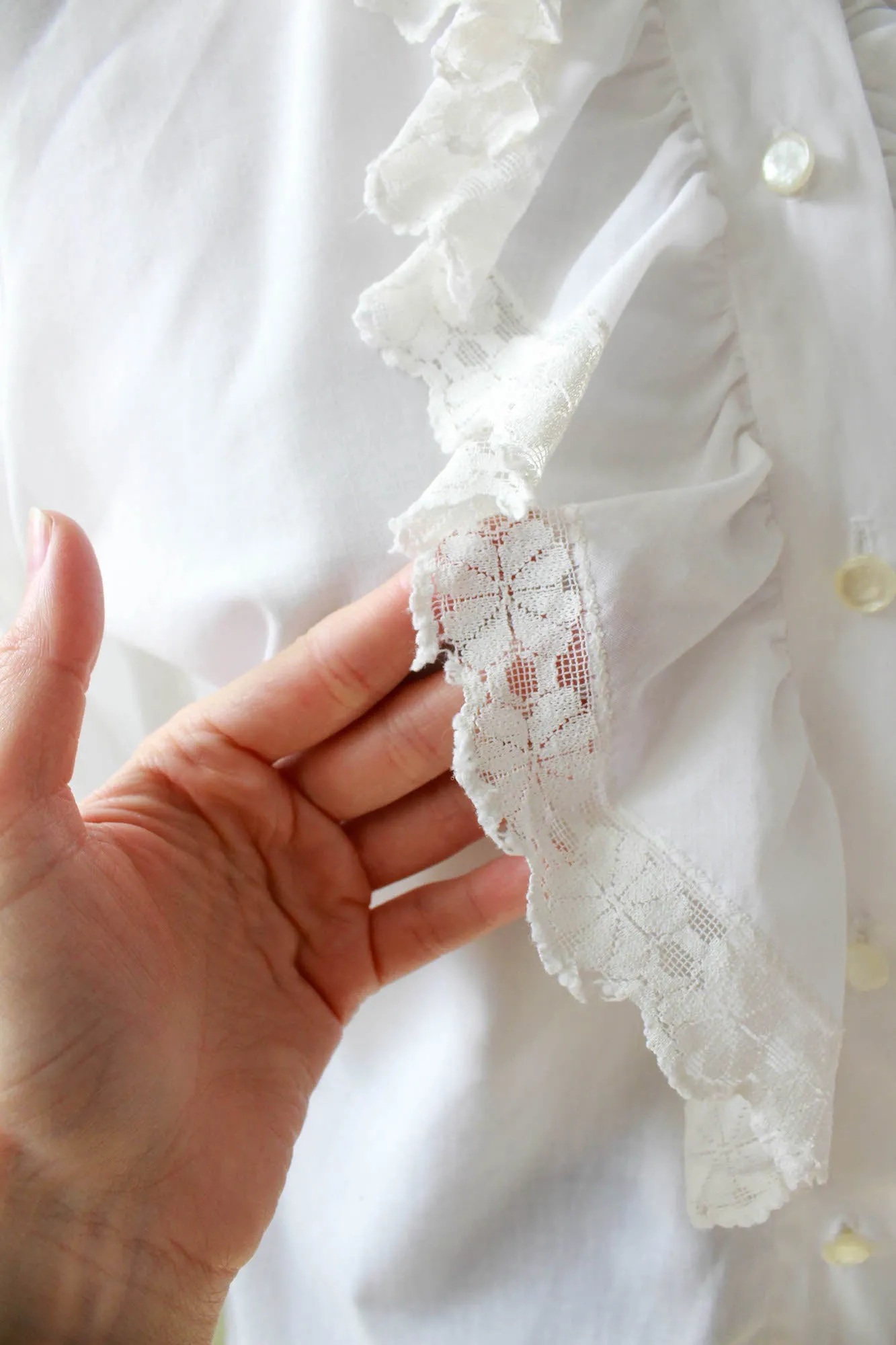 Vintage 1960s/70s White Ruffle Jabot Collar Blouse, S-M