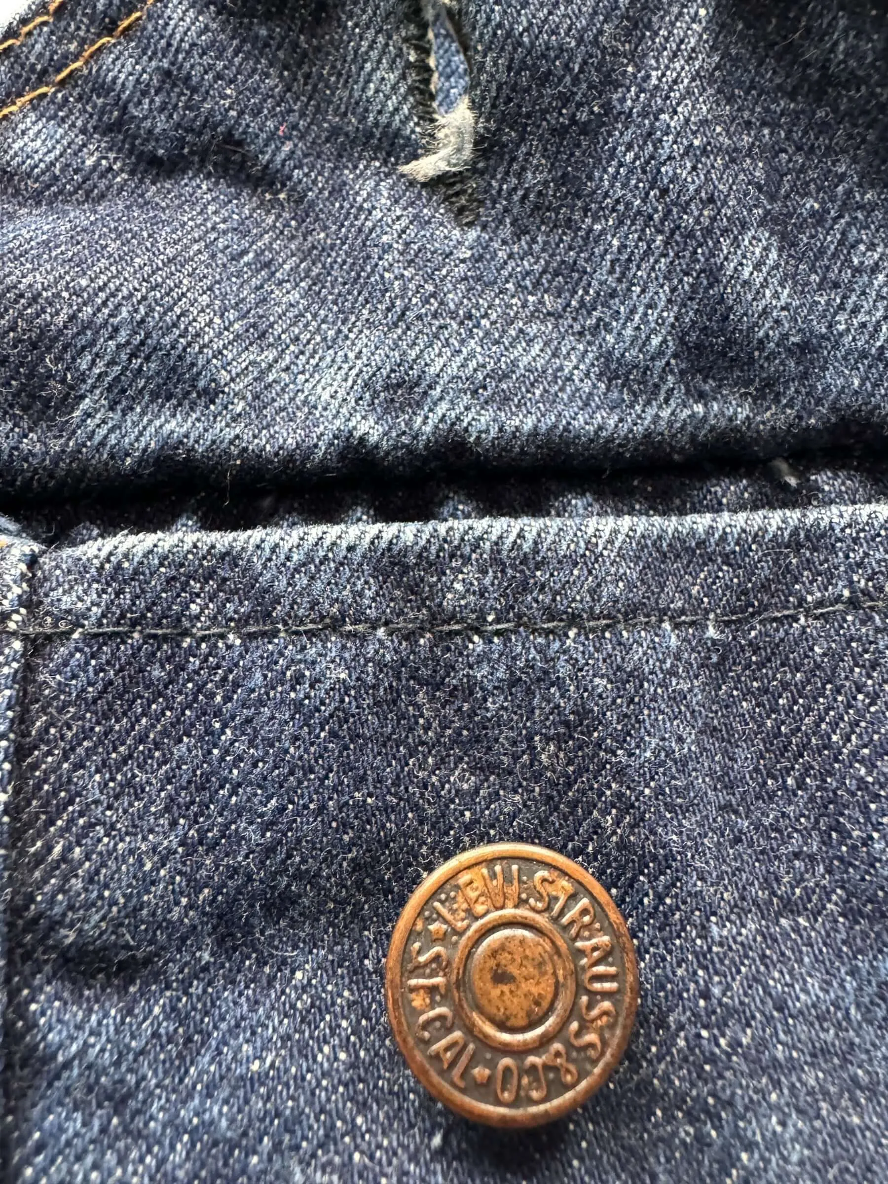 Vintage Late 60s-Early 70s Big E Levis 70505 Denim Jacket SZ 44
