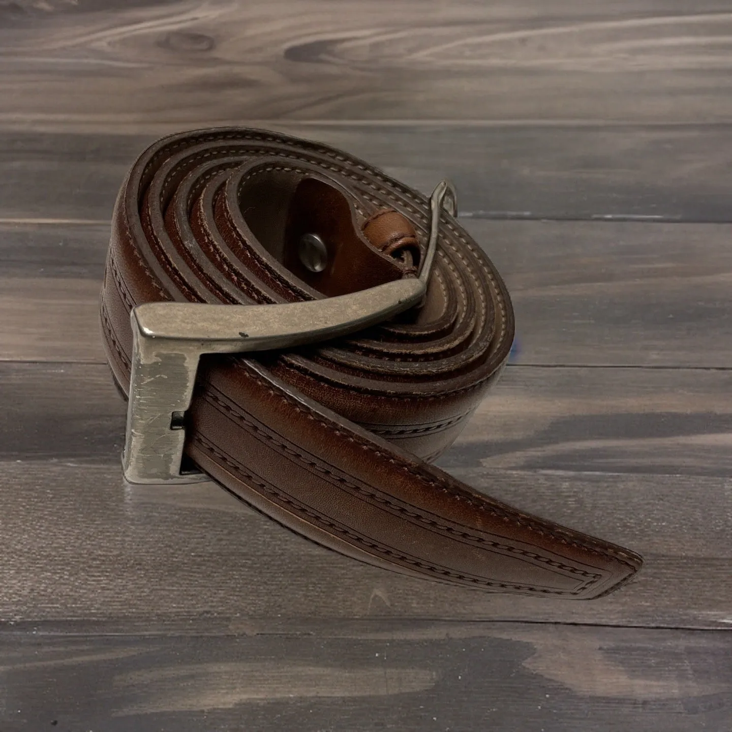 Vintage men casual brown leather belts