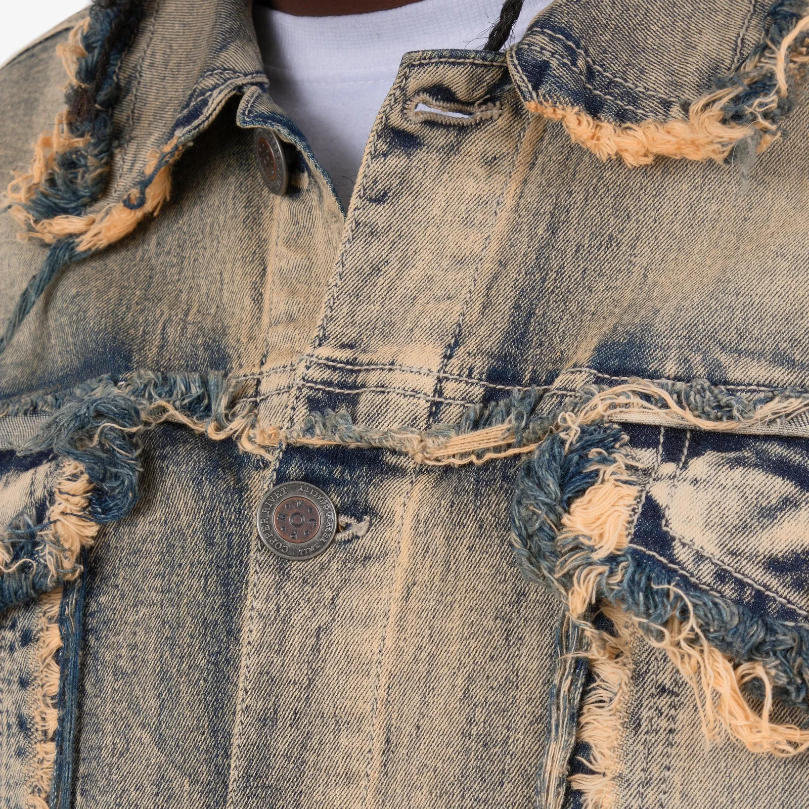 VINTAGE WASHED FRAYED DENIM JACKET