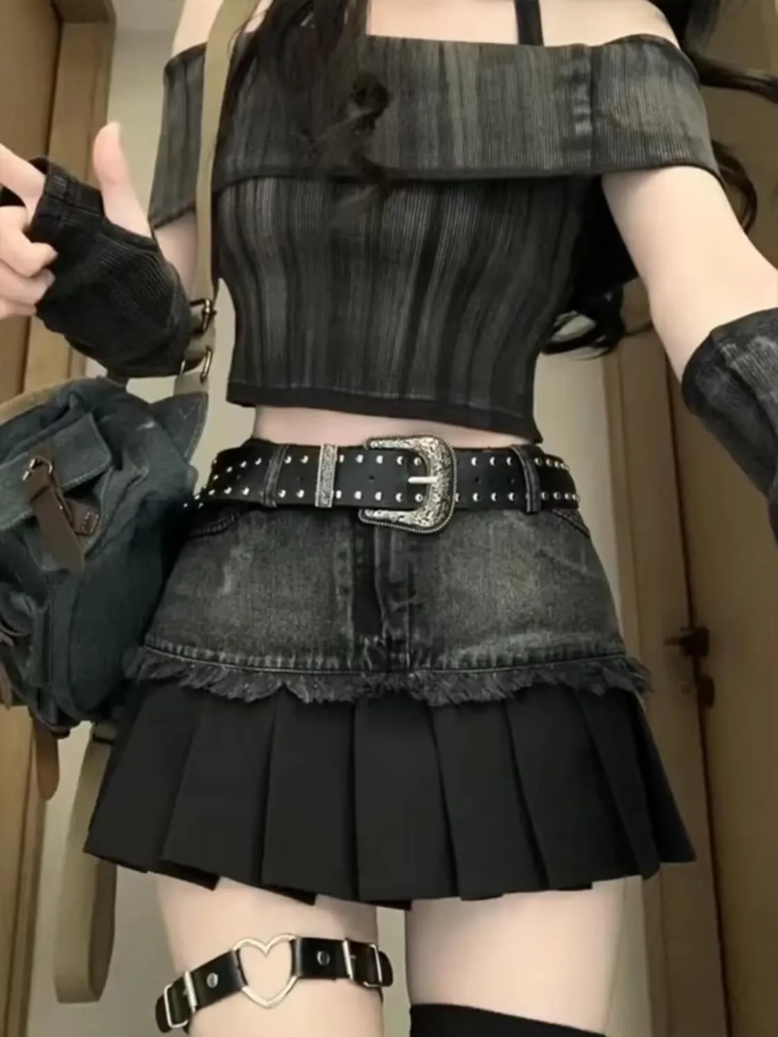 Women Black Gothic Patchwork A-line Pleated Denim Skirt Vintage Y2k Mini Skirt Harajuku Skirt Clothes Summer