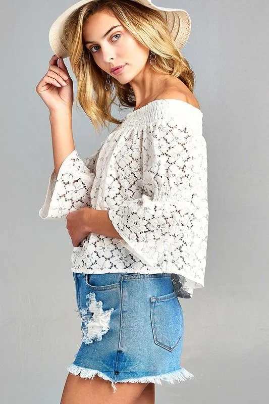 Womens 3/4 In Long Sleeve Off Shoulder Floral Lace Top