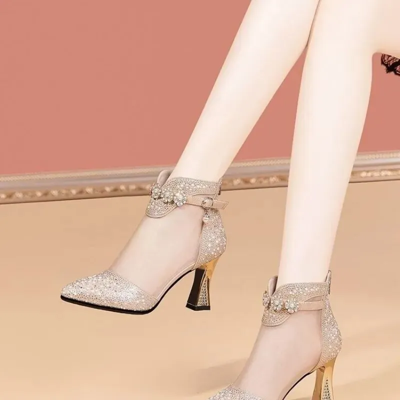 Women's Versatile Thick Heel Flower Shoes
