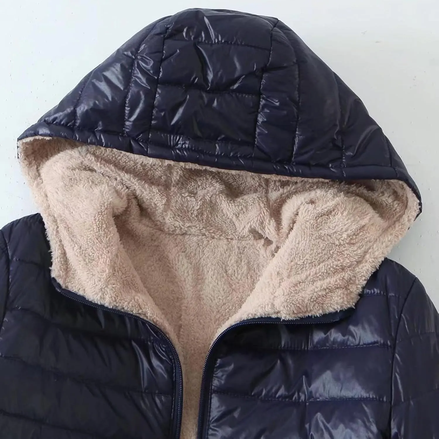 XUNRYAN Sherpa Fleece Jackets for Women Trendy Puffer Jacket Zip Up Packable Quilted Lightweight Winter Down Coats Short