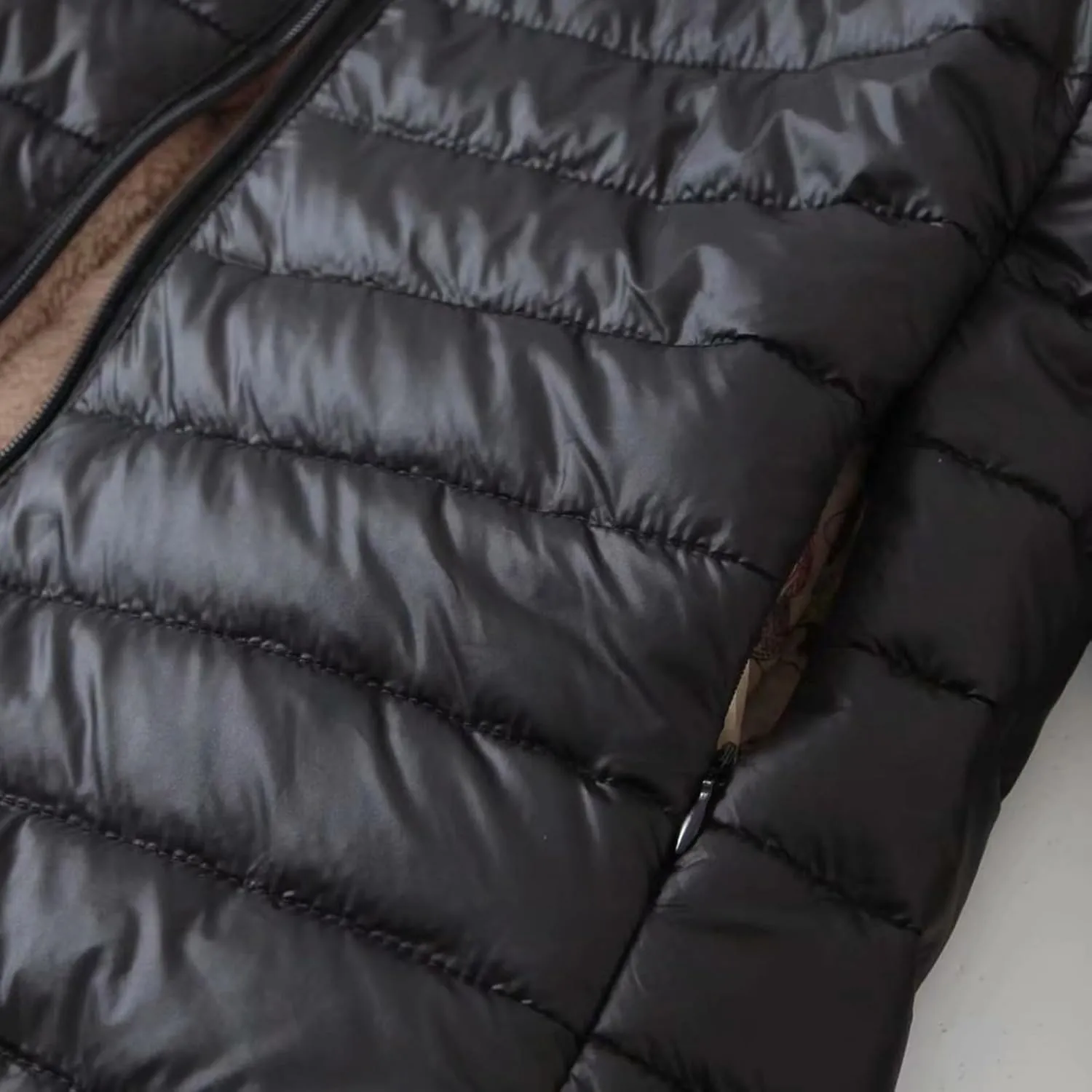 XUNRYAN Sherpa Fleece Jackets for Women Trendy Puffer Jacket Zip Up Packable Quilted Lightweight Winter Down Coats Short